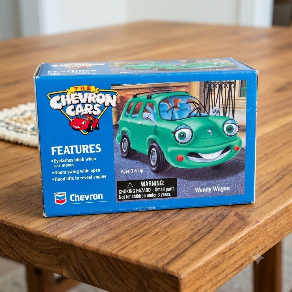 Vintage 1996 Chevron Cars Wendy Wagon Green SUV Toy Original Box UNUSED OPEN BOX